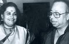 Kishoreda with Joy Mukherjee & others in the film