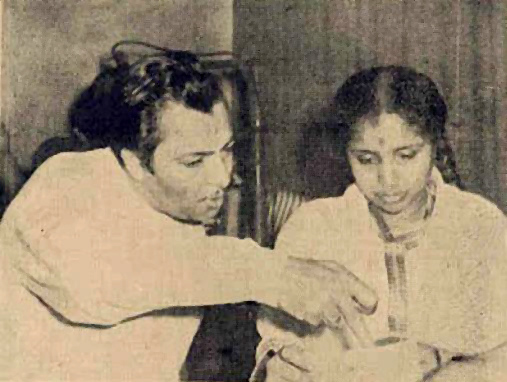 Madanmohan discussing with Asha Bhosale