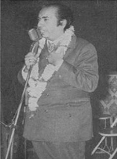 Mahendra Kapoor in a concert