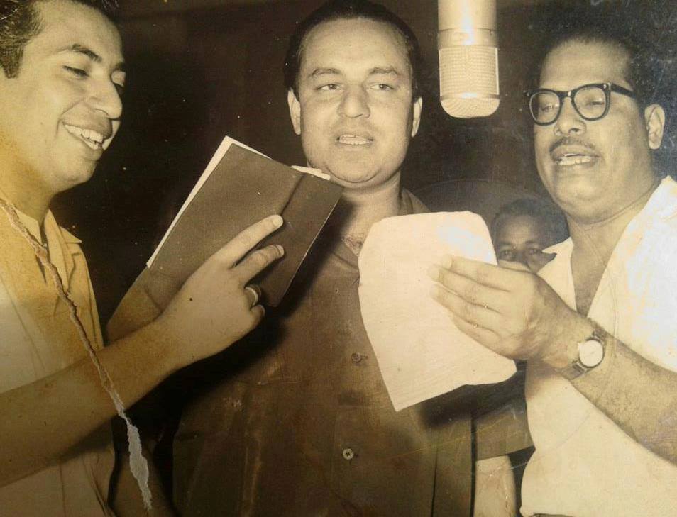 Mahendra Kapoor recording a duet song with Mukesh & Mannadey in the recording studio