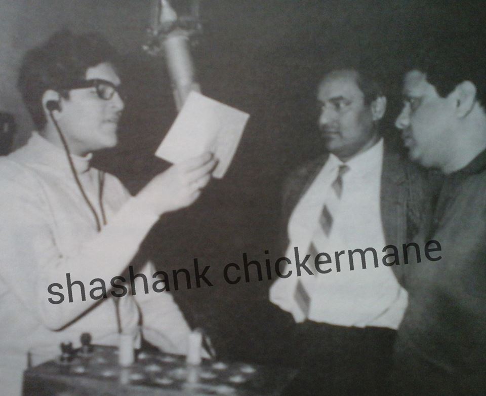 Nitin Mukesh recording a song with Mukesh & Jaikishan