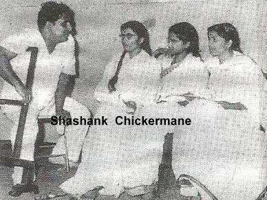 Shankar discussing with Lata, Meena & Usha in the recording studio