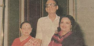 Hemant Kumar with wife