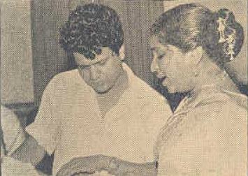 Asha Bhosale rehearsals a song with Jaikishan