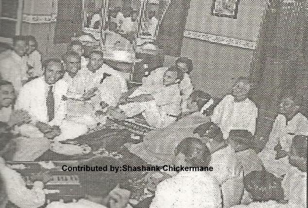 Geeta Dut with Rajendra Krishnan & others in the Mehfil