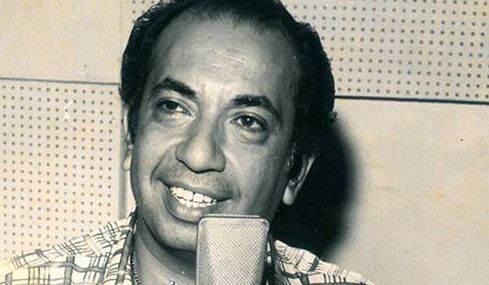 Mahendra Kapoor recording a song in the studio