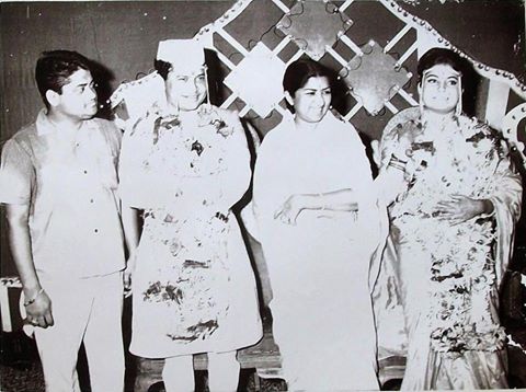 Lata Mangeshkar with Pyarelal in Laxmikant's wedding ceremony