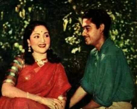 Kishoreda with Vyjantimala in the film scene
