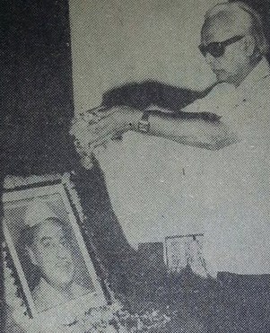 Anil Biswas paying tribute to Kishoreda in a function