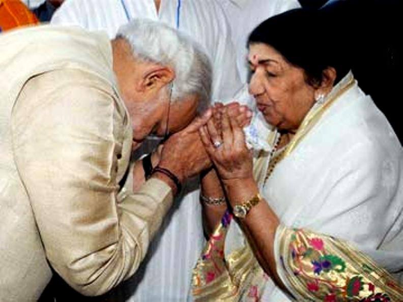 Lata with Narendra Modi
