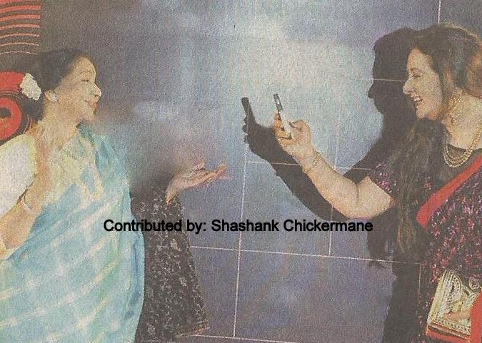 Asha Bhosale with Poonam Dhillon