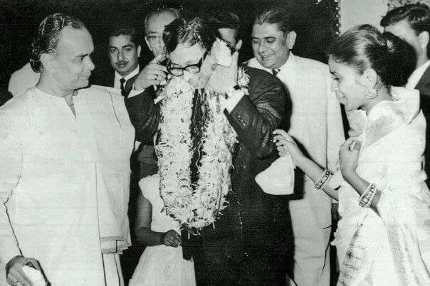 RD Burman was garlanded by others with SD Burman & others