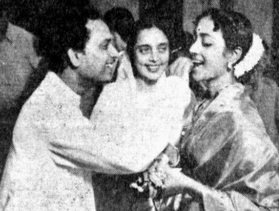 Anil Biswas with Geeta Dutt & others in the function
