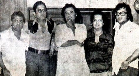 Kishoreda with laxmikant Pyarelal, Subhash Ghai & others in the recording studio