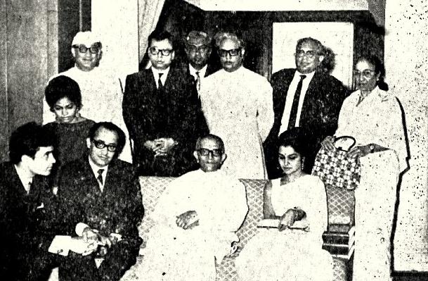 RD Burman with Majrooh, Rajesh Khanna, Asha Parekh, Lalita Pawar with PM Morarji Desai