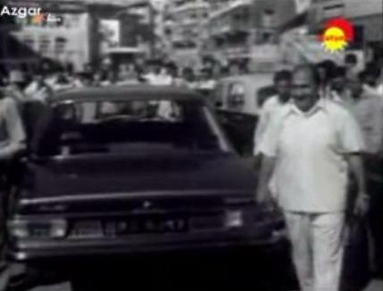 Mohdrafi walking out from the car to the Famous Studio