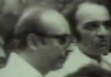 Kalyanji with Manmohan Desai in the funeral procession of Mohd Rafi