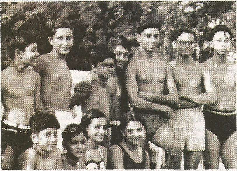 RD Burman with other children