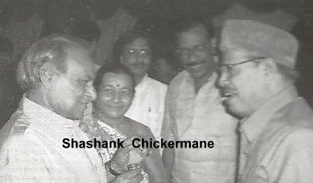 Mannadey discussing with Kalyanji & others