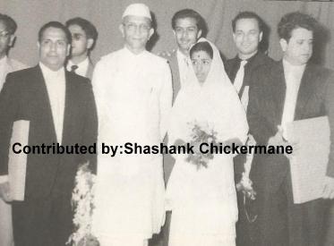 Lata with Mukesh, Subir Sen, Shankar Jaikishan, Morarji Desai & others