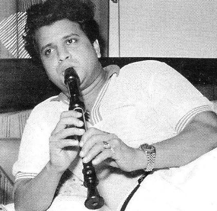 Jaikishan playing shehnai