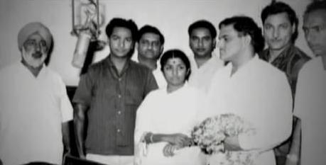 Lata with Dattaram, K Asif & others in the recording studio