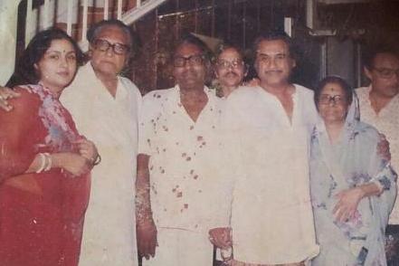 Kishore Kumar with family