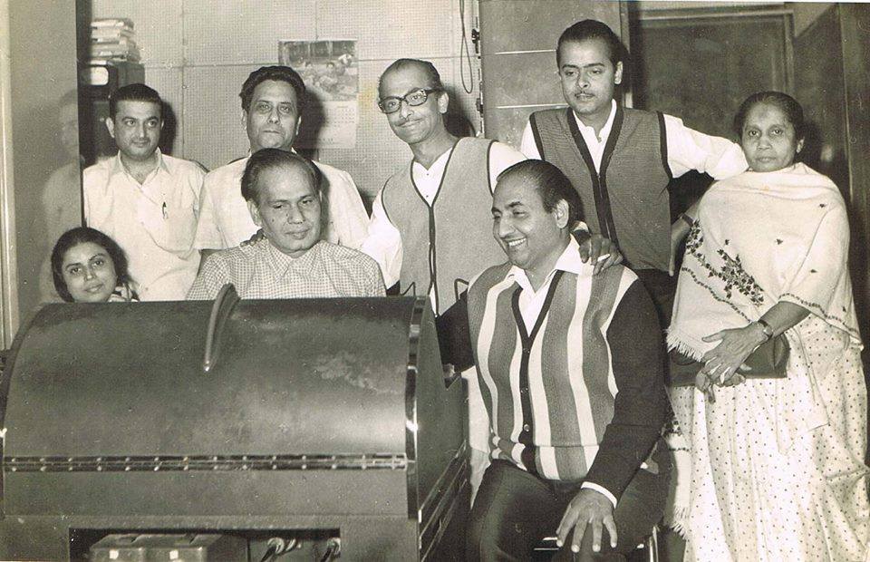 Mohdrafi with Suman Kalyanpur, Salil Chowdhury, Prem Dhawan & others