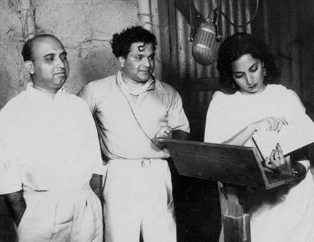 Suraiyya recording a song alongwith Vasant Desai & others