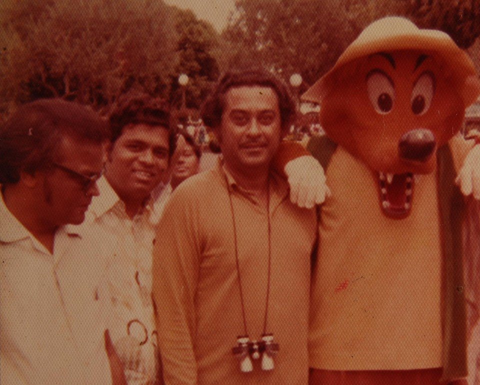 Kishoreda with his fans