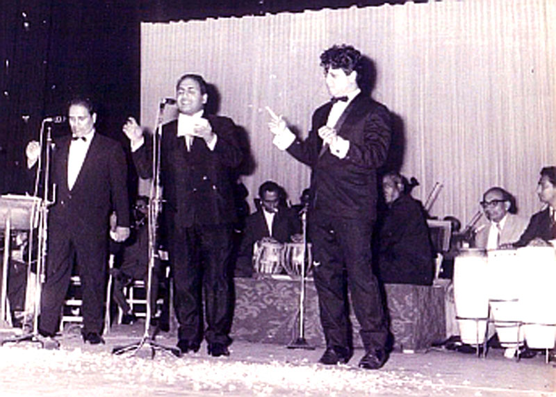 Mohd Rafi with music directors Shankar - Jaikishan