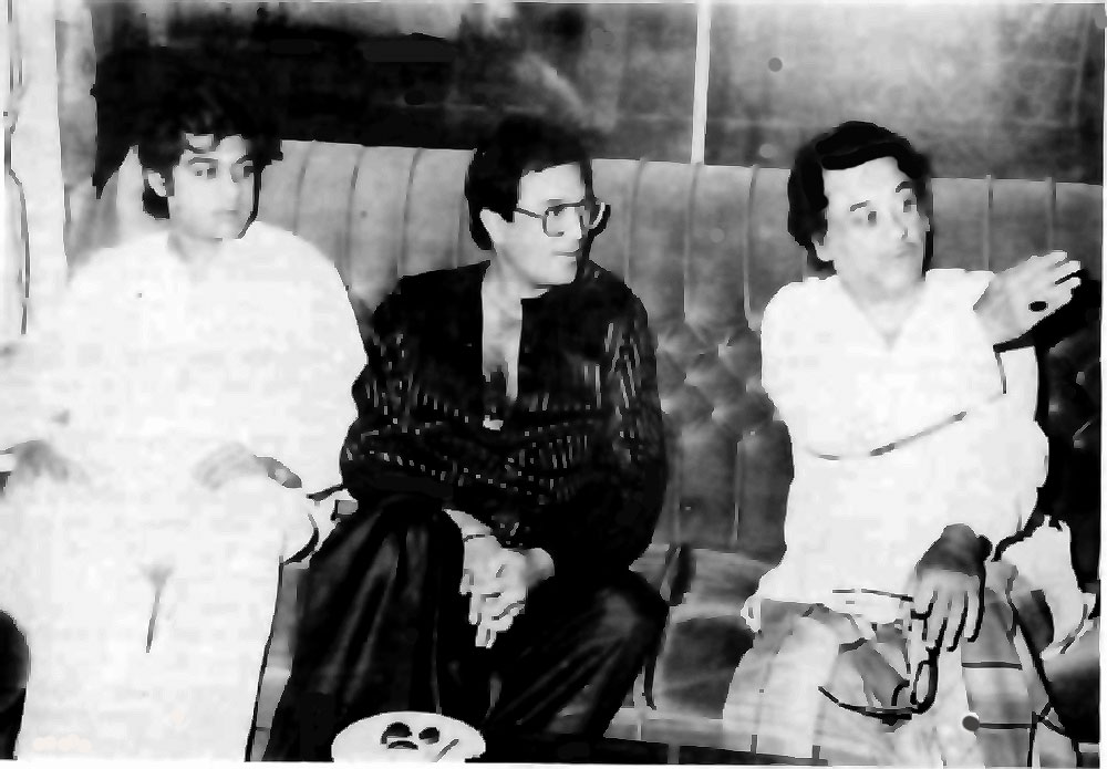 Kishore kumar with superstar Rajesh khanna and son Amit kumar