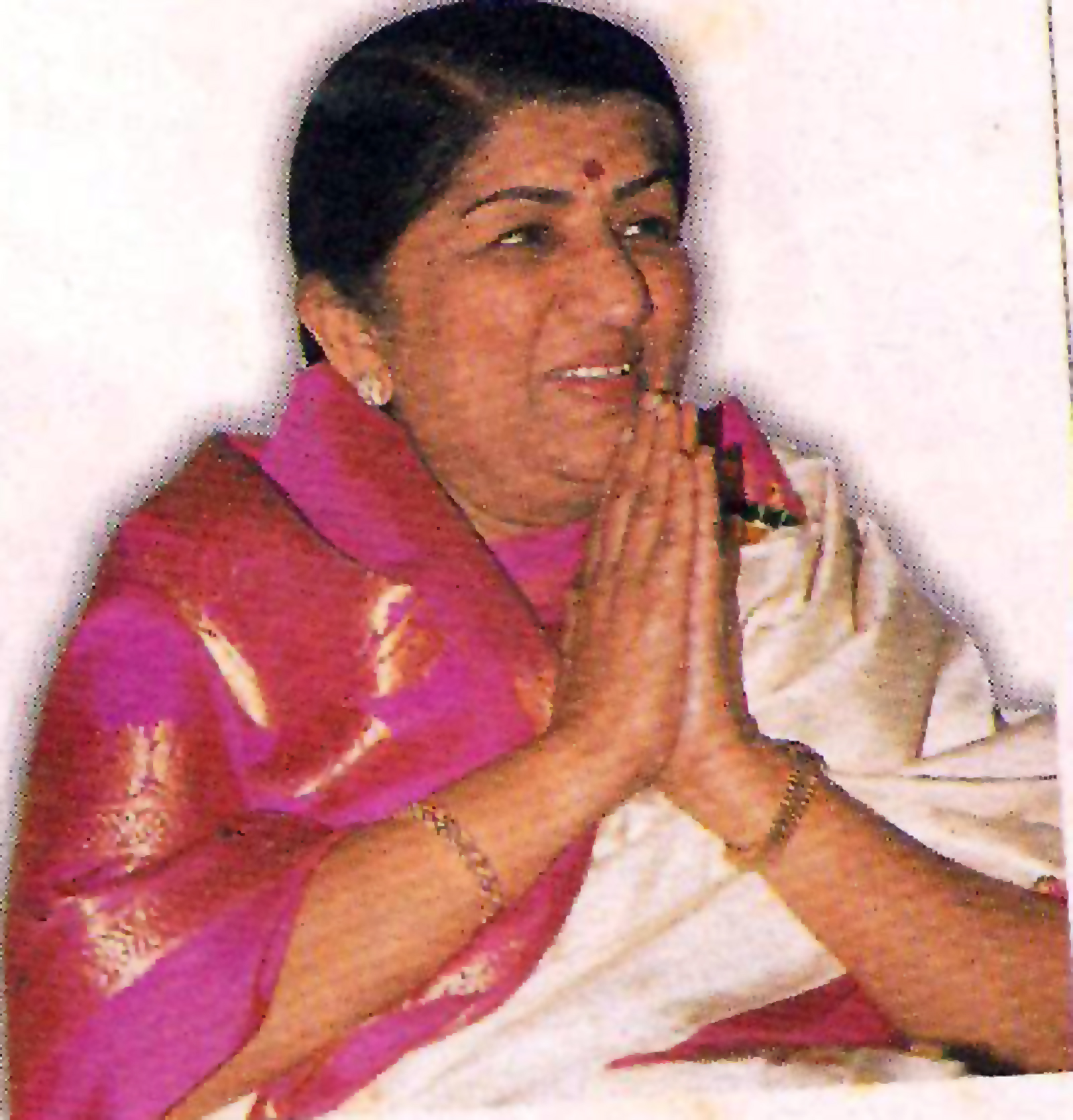Lata Mangeshkar folding her hands