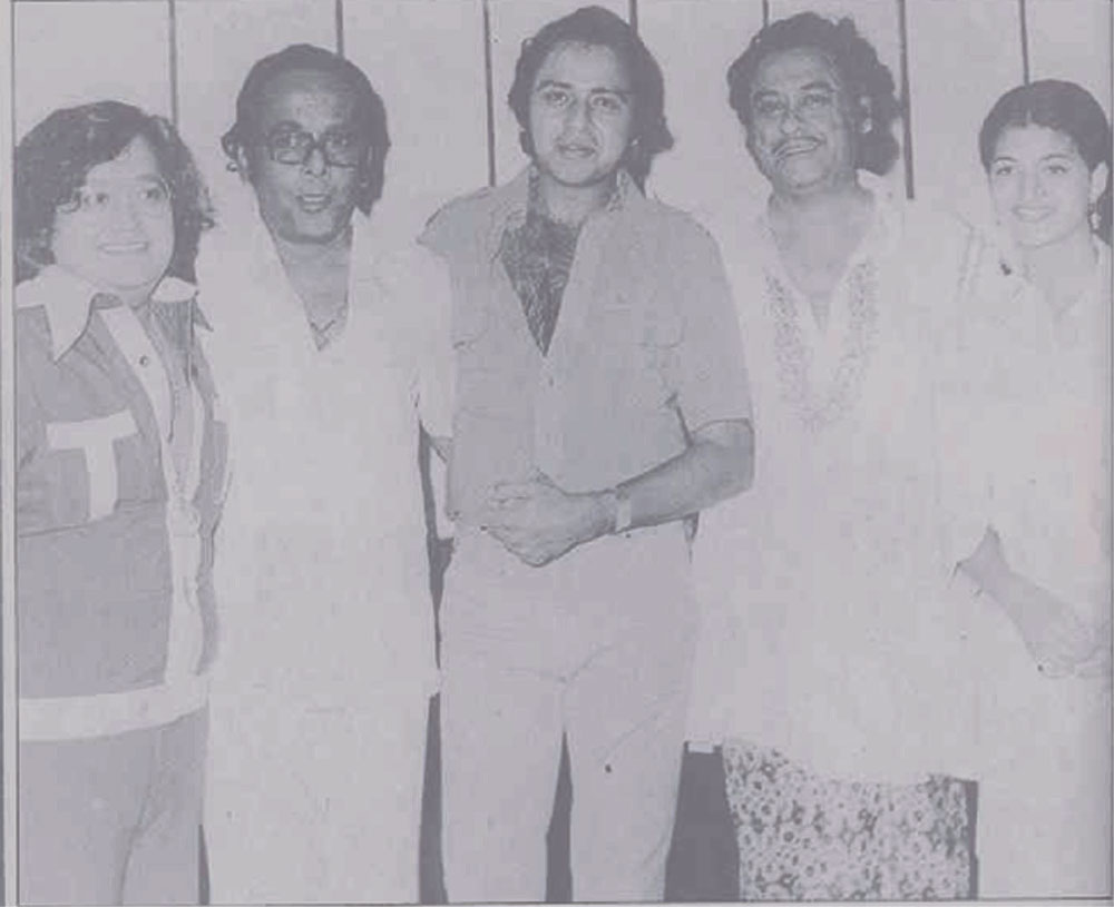kishore kumar with Vinod Mehra,Bappi Lahri and Sarika