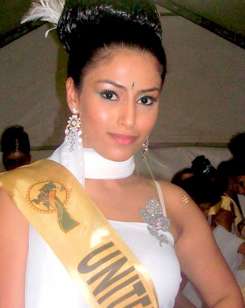 Poonam Mehmi at Miss India Worldiwide 2009 in South Africa 