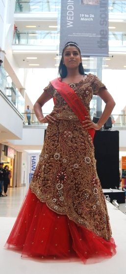 Poonam Mehmi- Miss India UK catwalk for Arinder Bhullah 