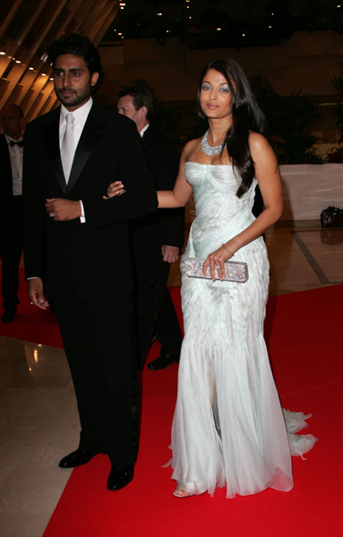 2007 Cannes Film Festival - Opening Night Gala Dinner - Arrivals - Abhishek Bachchan and Aishwarya Rai - 6