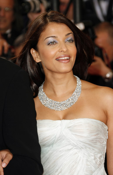 2007 Cannes Film Festival - Opening Night Gala and World Premiere of My Blueberry Nights - Arrivals - Aishwarya Rai - 2