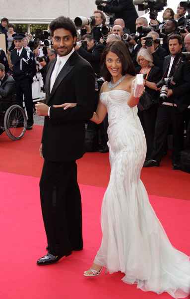 2007 Cannes Film Festival - Opening Night Gala Dinner - Arrivals - Abhishek Bachchan and Aishwarya Rai - 8