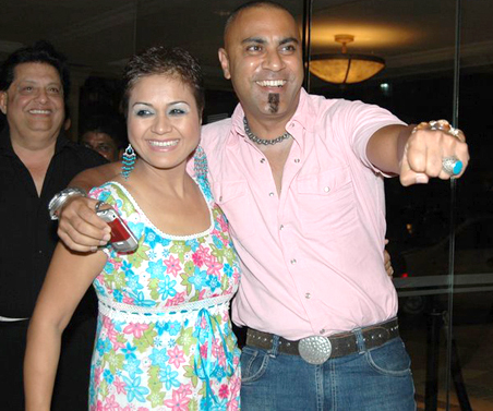 11th Anniversary Party of Boggie Woogie - Baba Sehgal and wife - 6