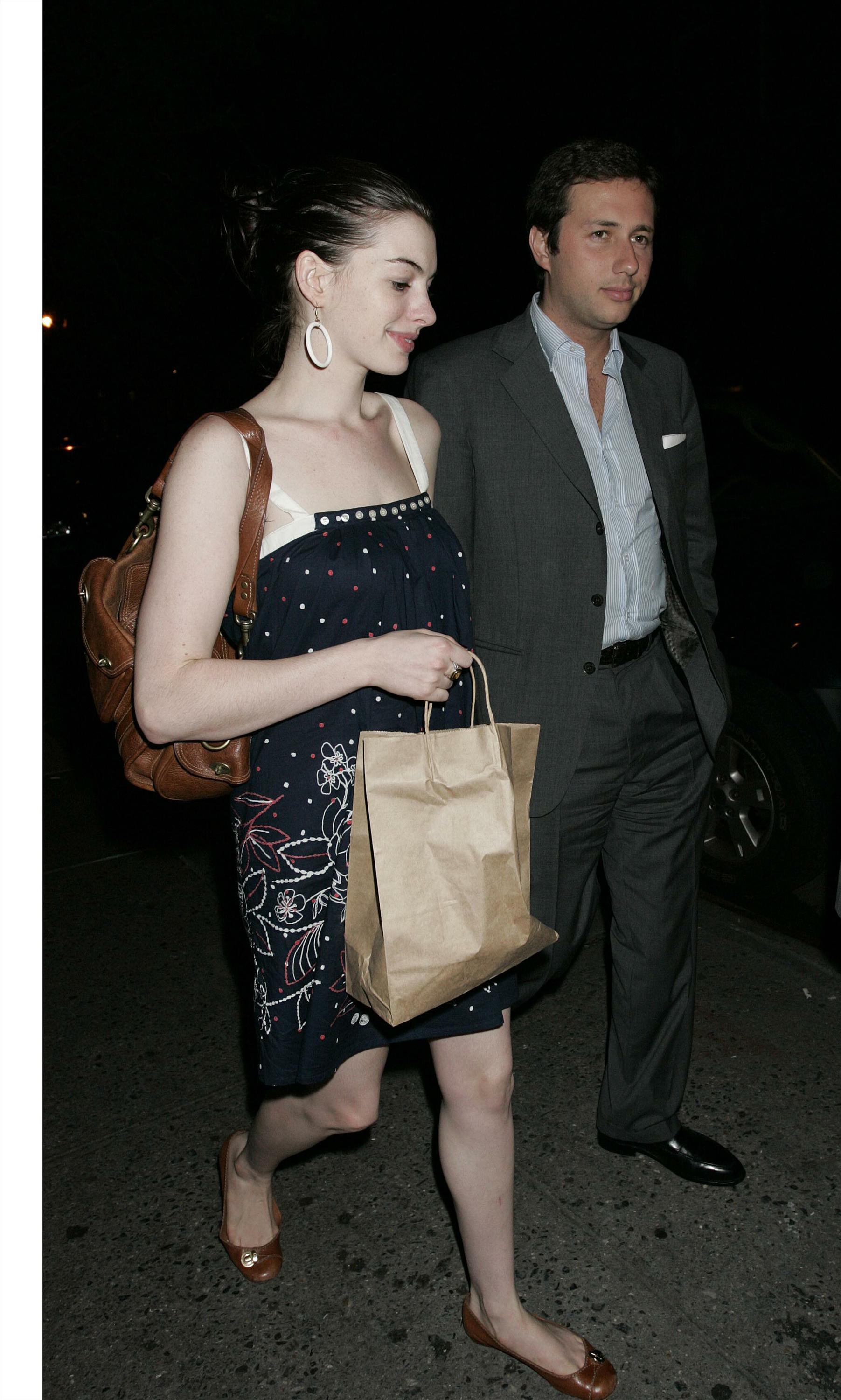 Anne Hathaway and boyfriend leave a lower Manhatten restaurant-8