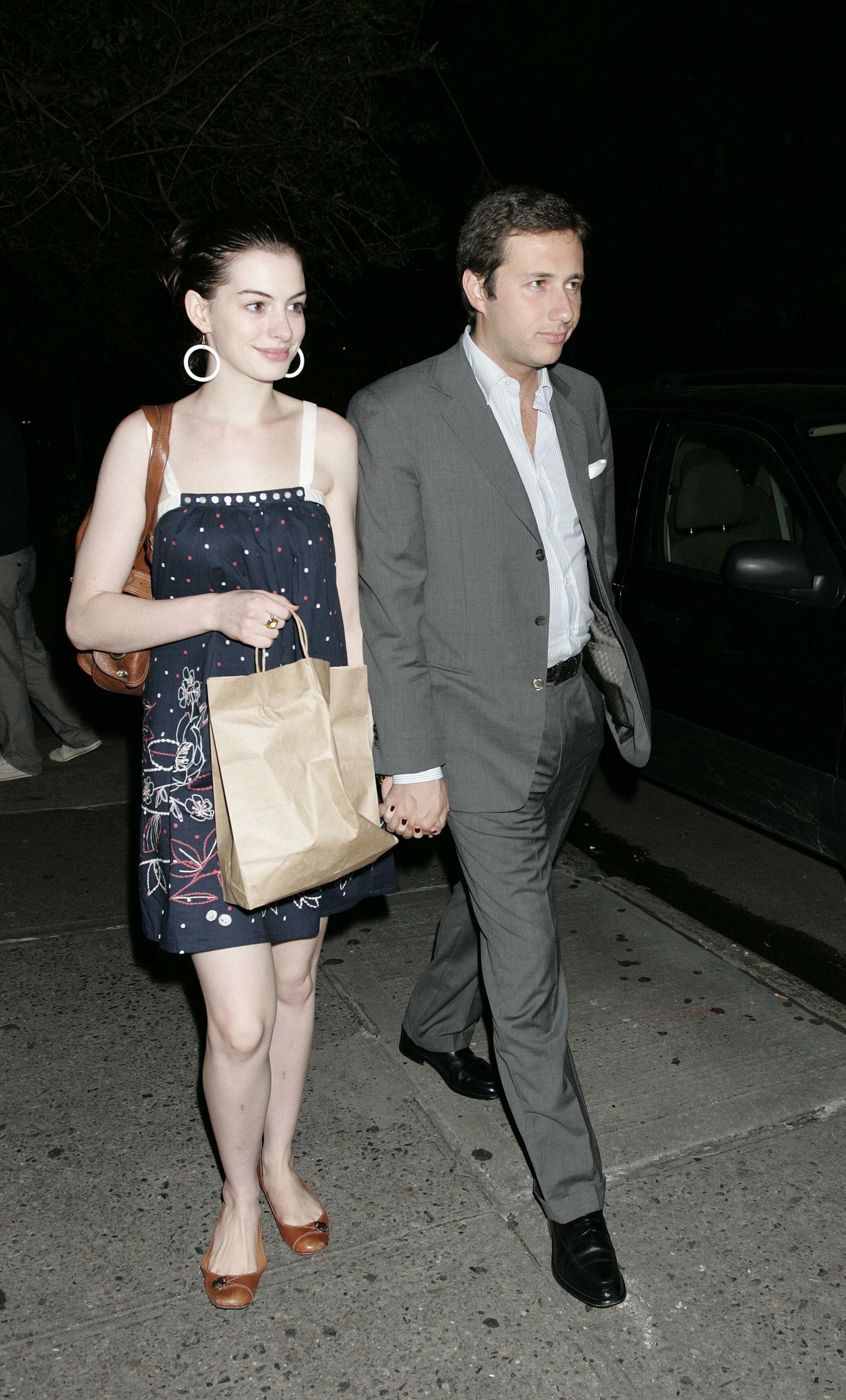 Anne Hathaway and boyfriend leave a lower Manhatten restaurant-5
