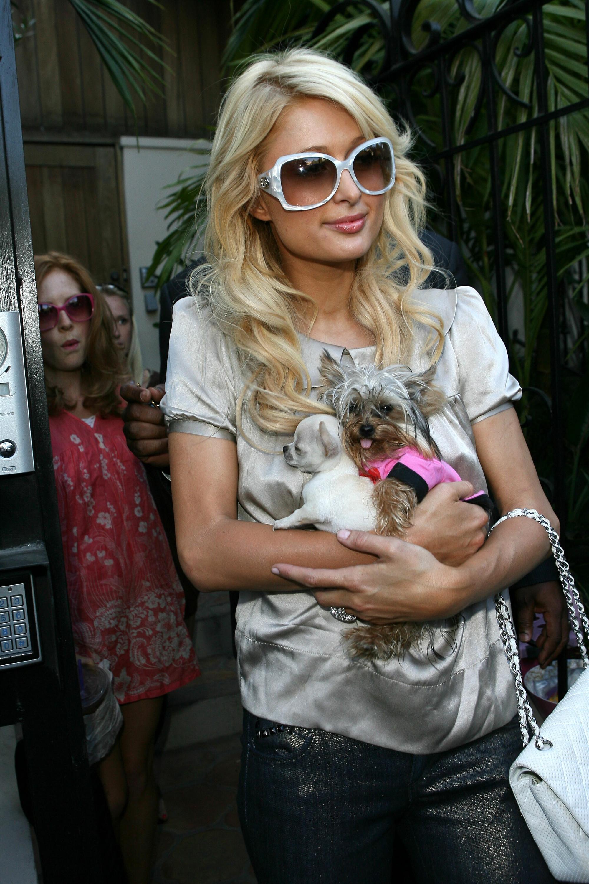 Paris Hilton leaving her house-9