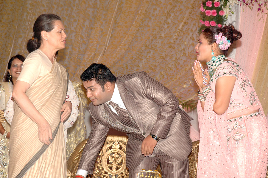 Deepak Chaudhry and Amrita Dhawan Ring Ceremony - Deepak Chaudhry and Amrita Dhawan with Smt. Sonia Gandhi - 1
