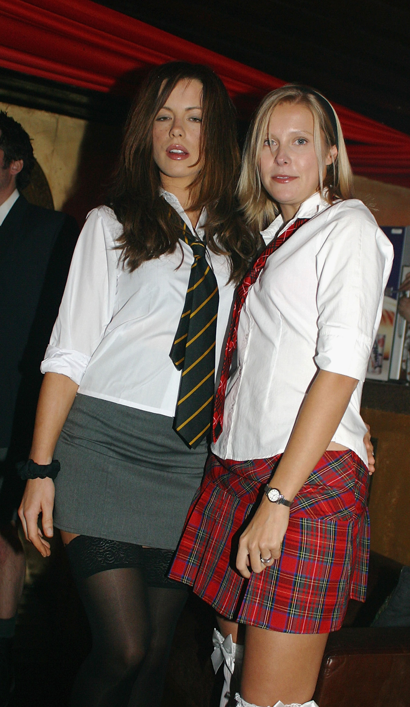 Kate Beckinsale � Schoolgirl-4