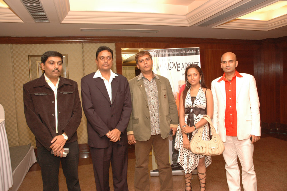 I am A Love Addict - Producers- Sanjay Saagar, Sanjay Trivedi, Aashu Patel and Actress Khushi, Actor-Director Amit.R.Agarwal