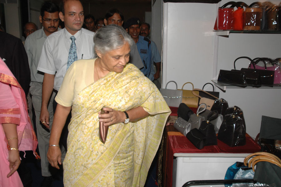Hon_ble Chief Minister Ms.Sheela Dixit Inaugurating the Metro Plus life Style Show at Pragati maidan - 3