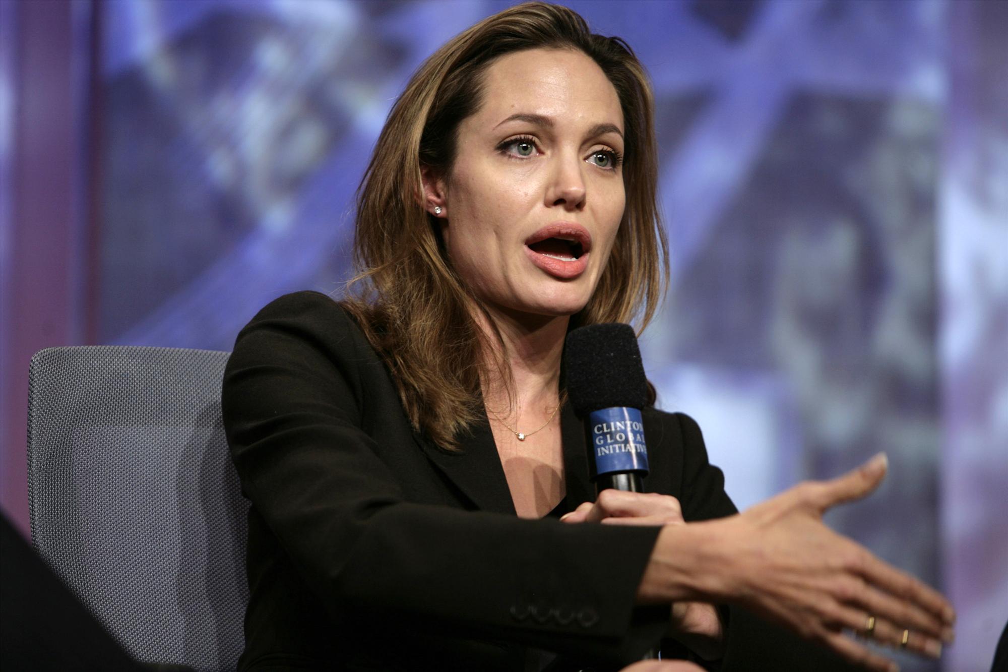 Angelina Jolie - Clinton Global Initiative event-11