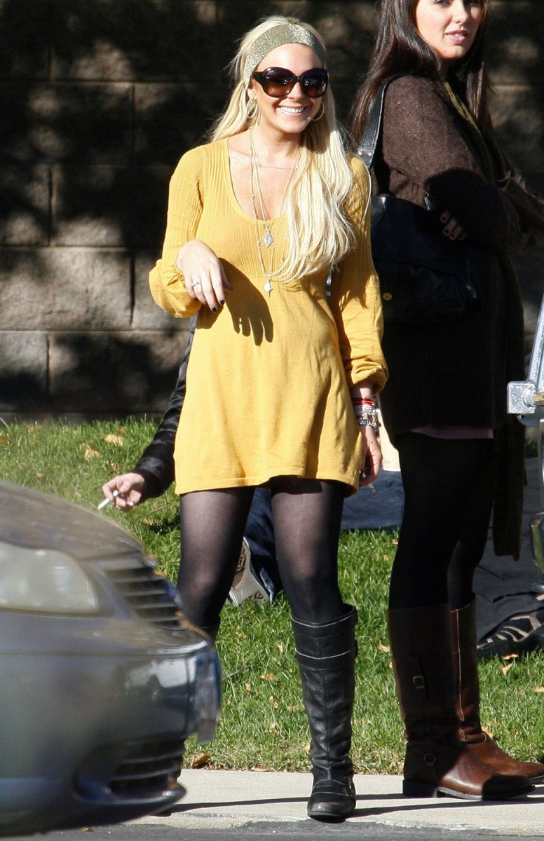 Lindsay Lohan - yellow dress, Utah-1