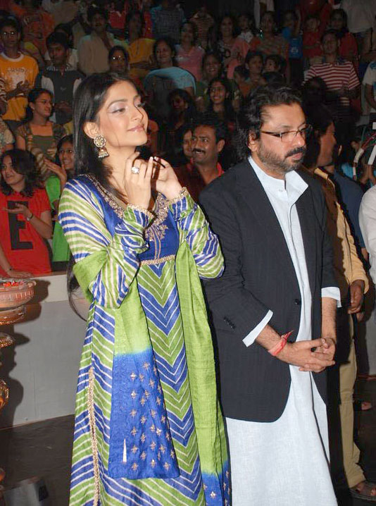 _SAAWARIYA_ Team On The Sets Of _Amul Star Voice Of India_,Sanjay leela Bansali & Sonam Kapoor- 11~0